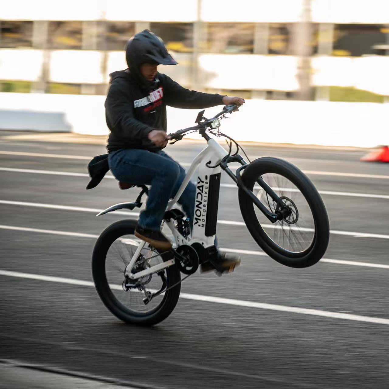 Antero Wheelie Right